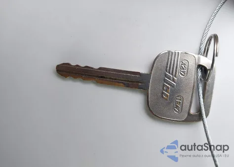 2000 Toyota Avalon Xl/Xls из США, поврежденный, VIN 4T1BF28B7YU102033